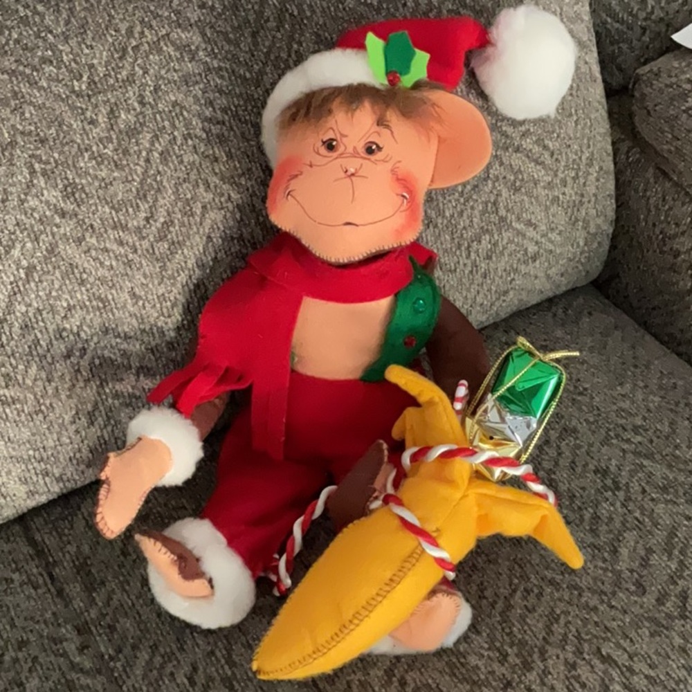 Annalee Christmas monkey with posable arms and legs